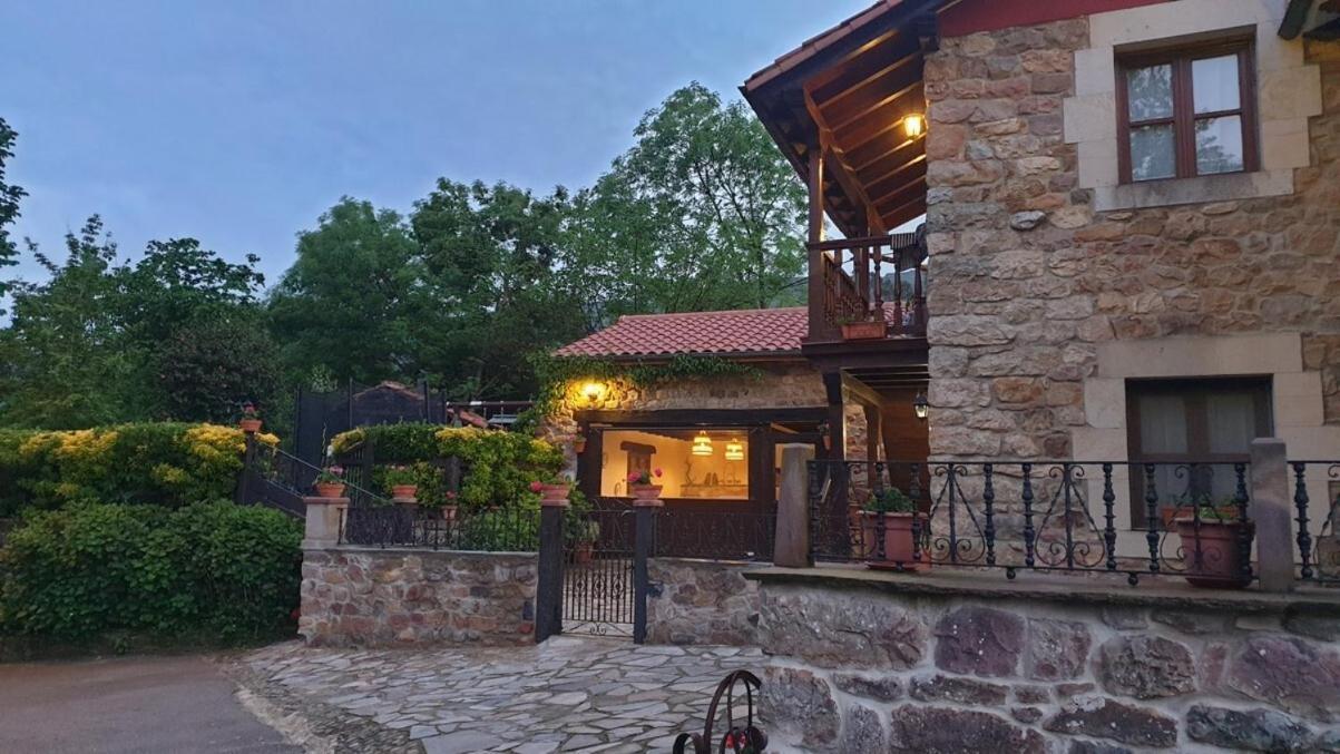Casa Rural Caborzal Renedo De Cabuerniga Buitenkant foto